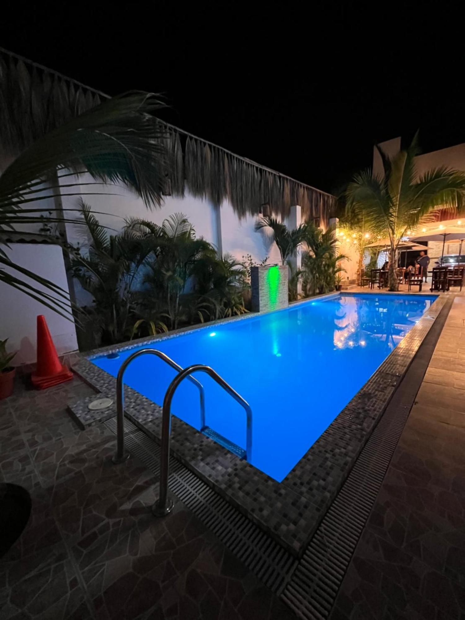 Hospedaje Ola Marina Mancora Exterior photo